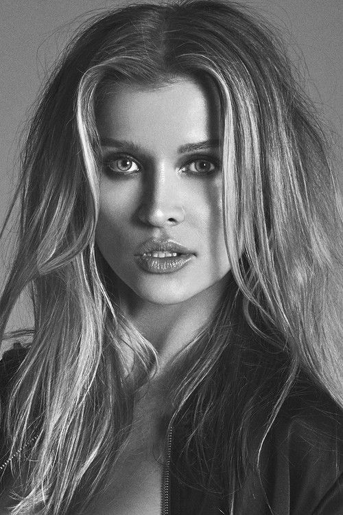 Photo of Joanna Krupa