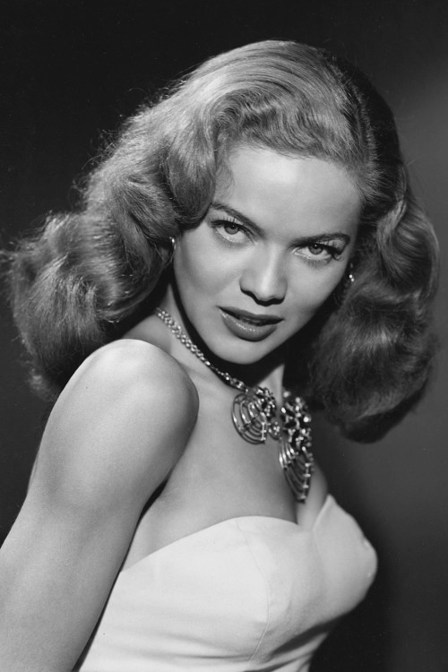 Photo of Dona Drake
