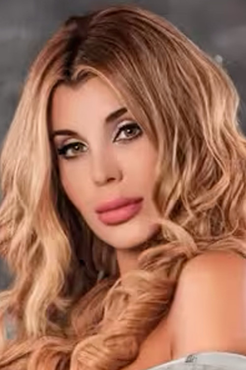 Photo of Charlotte Caniggia