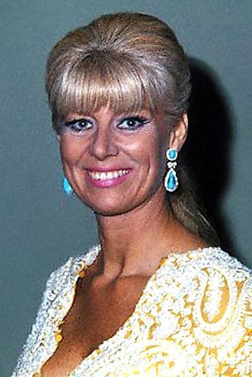 Photo of Sheila MacRae