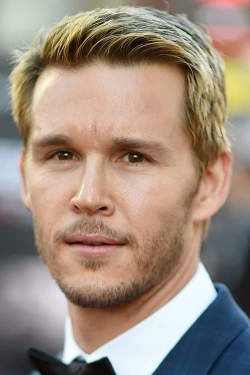 Photo of Ryan Kwanten