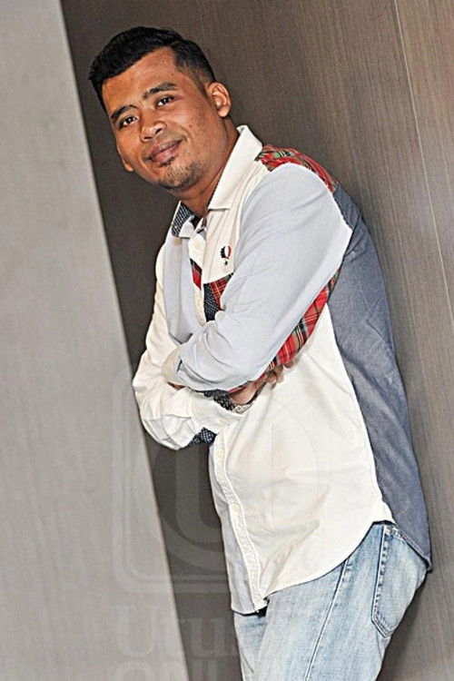 Photo of Along Eyzendy