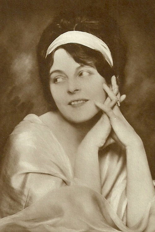 Photo of Stella Harf