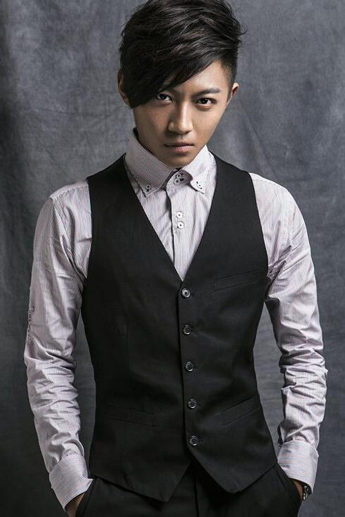 Photo of Hou Xuelong