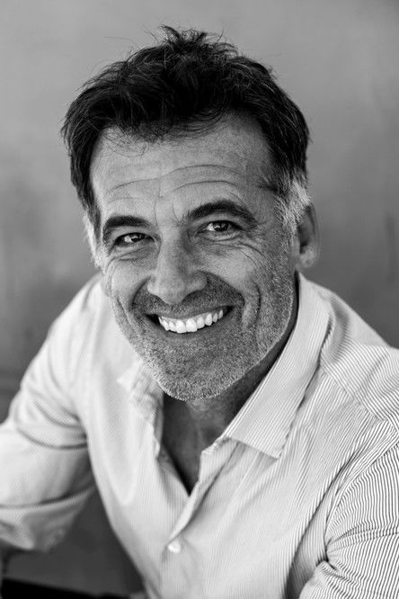 Photo of Bruce Thomas