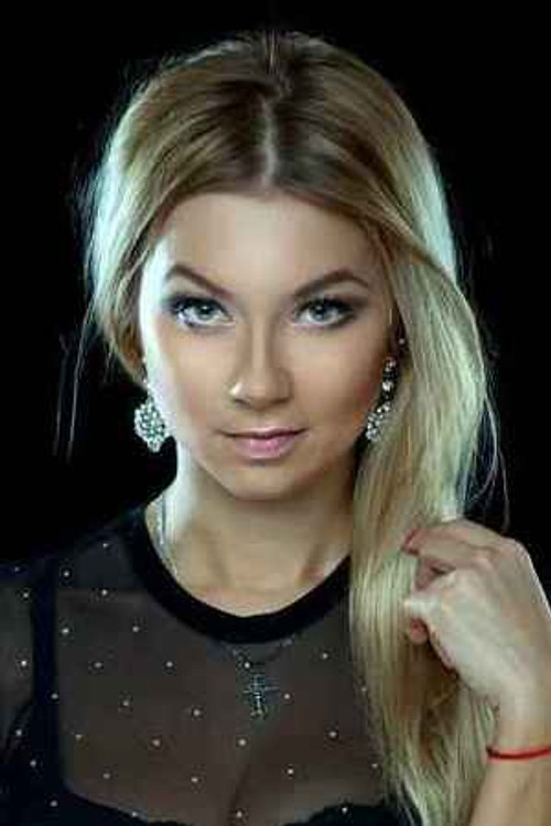 Photo of Polina Logunova