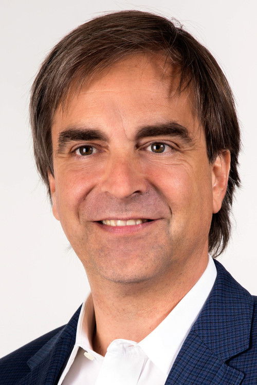 Photo of Luciano Cruz-Coke