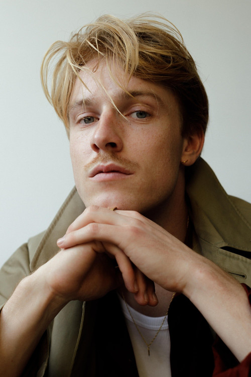 Photo of Louis Hofmann