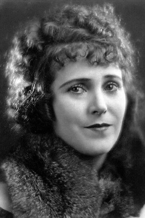 Photo of Ruth Roland