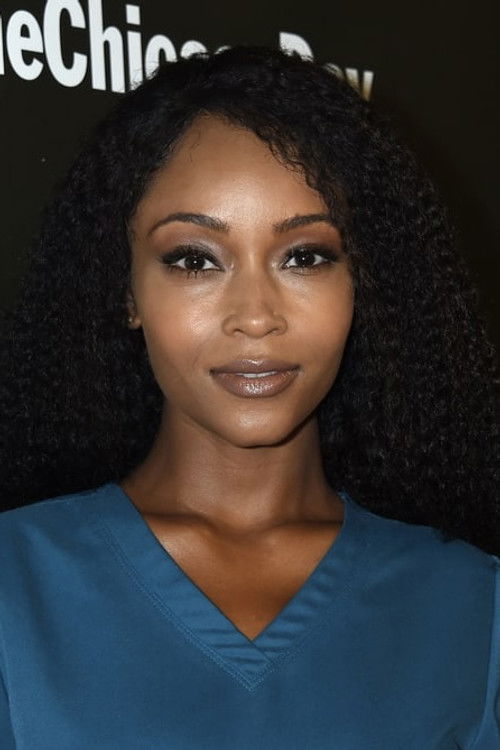 Photo of Yaya DaCosta