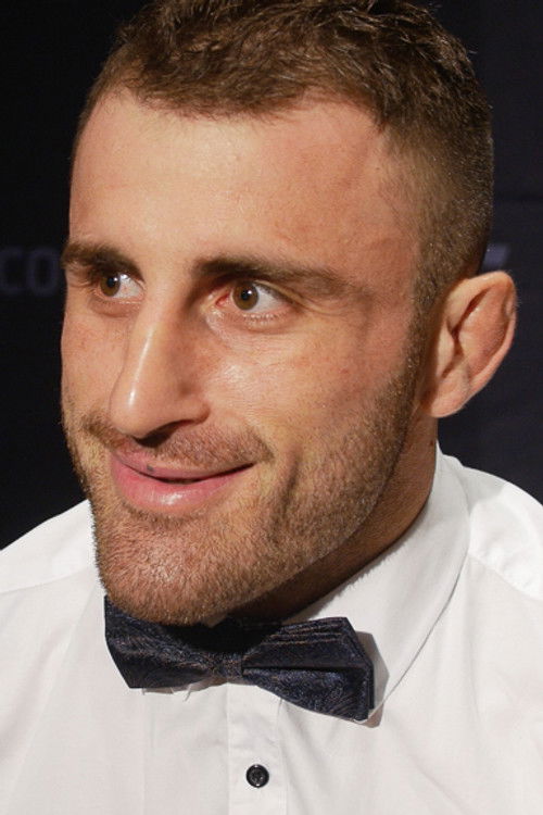 Photo of Alexander Volkanovski