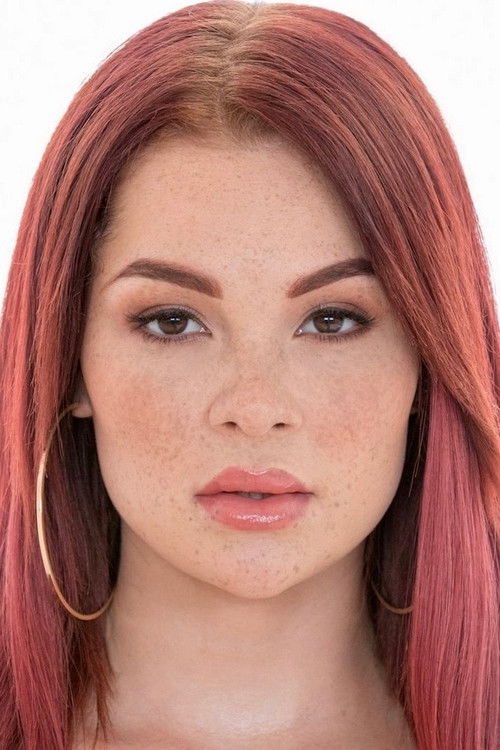 Photo of Skyla Novea