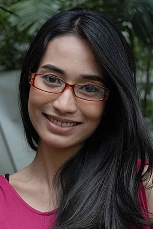 Photo of Monique Henry