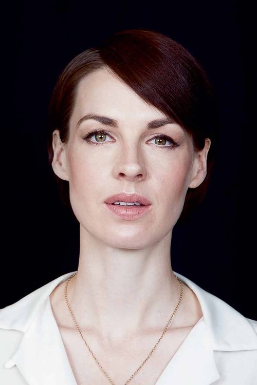 Photo of Jessica Raine