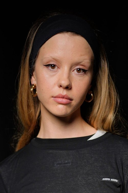 Photo of Mia Goth