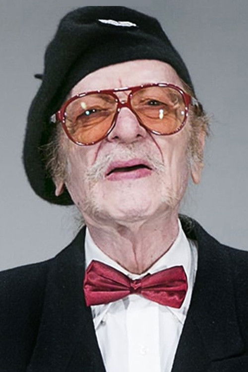 Photo of Kayhan Yıldızoğlu