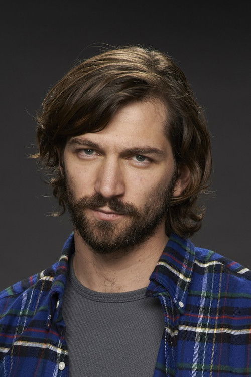 Photo of Michiel Huisman