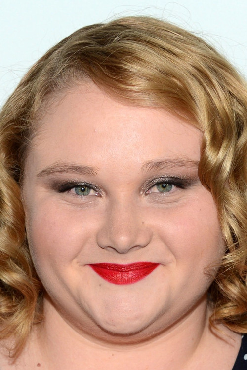 Photo of Danielle Macdonald