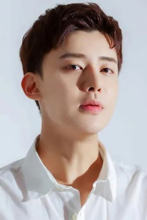 Photo of Seok-Jun Woo