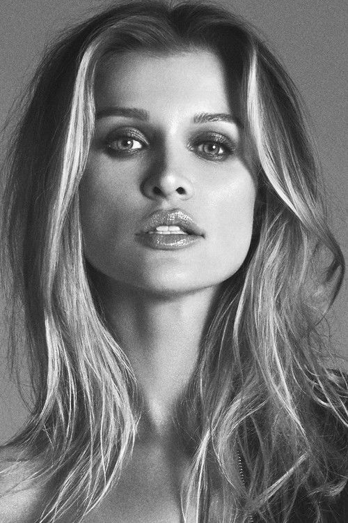 Photo of Joanna Krupa