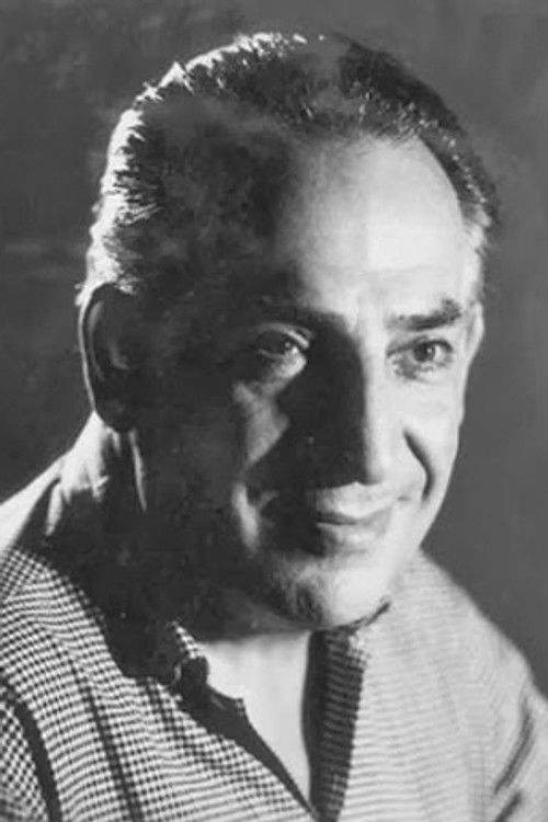 Photo of Avni Dilligil